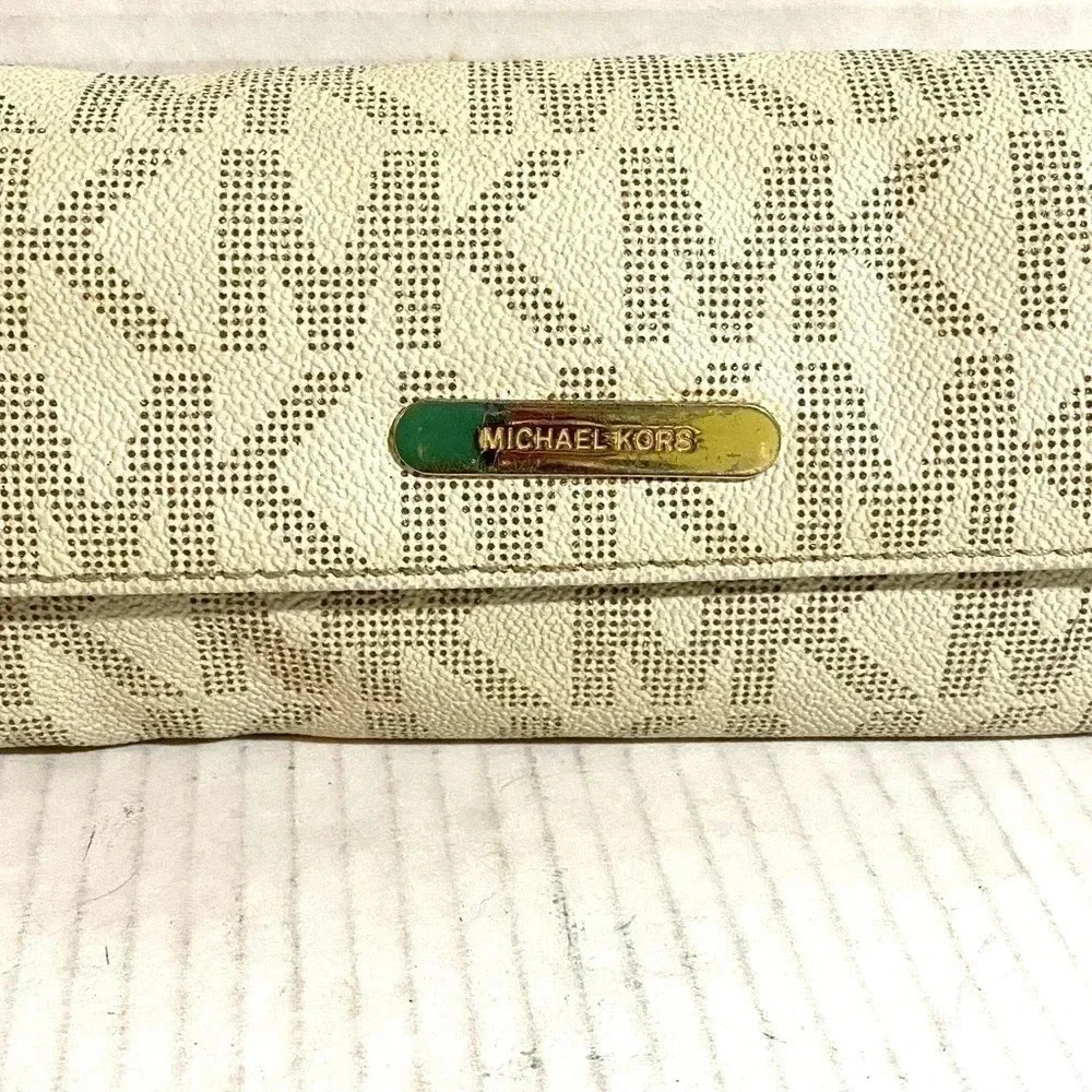 Michael Kors Mk Signature Print Canvas Wallet - image 3